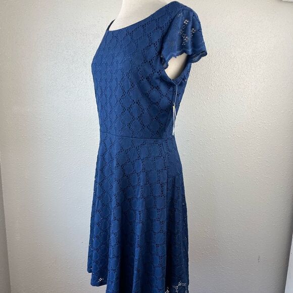 NWT Ronni Nicole Navy Blue Short Sleeve Dress Size 10 - Picture 3 of 10
